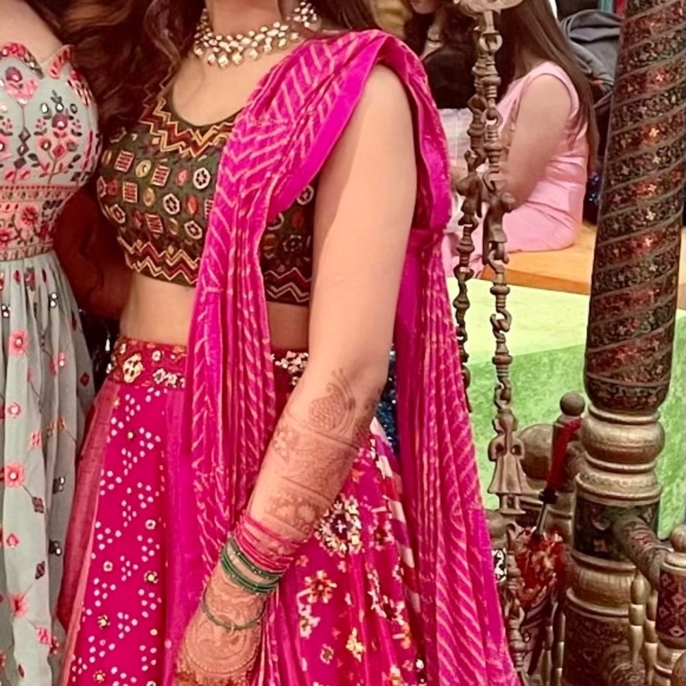 Indian Women Lehenga Outfits (4 on listing)